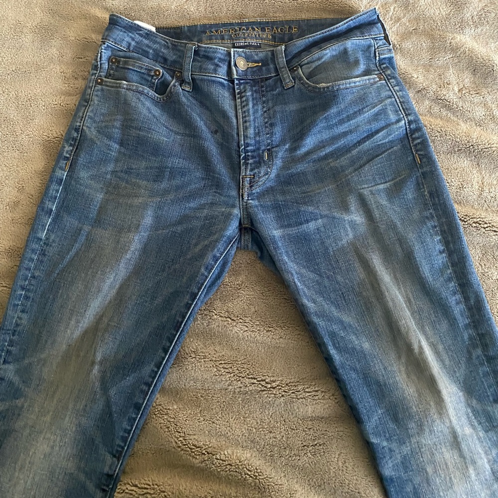 American eagle men’s slim stretch jeans 30-30. Hardly used